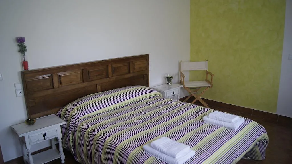 Fonda Domingo Hotel Lles Guest house